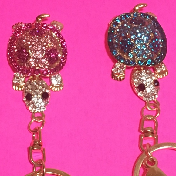 SOLD OUT! Tortoise Rhinestone/crystal Keychain - Picture 3 of 8